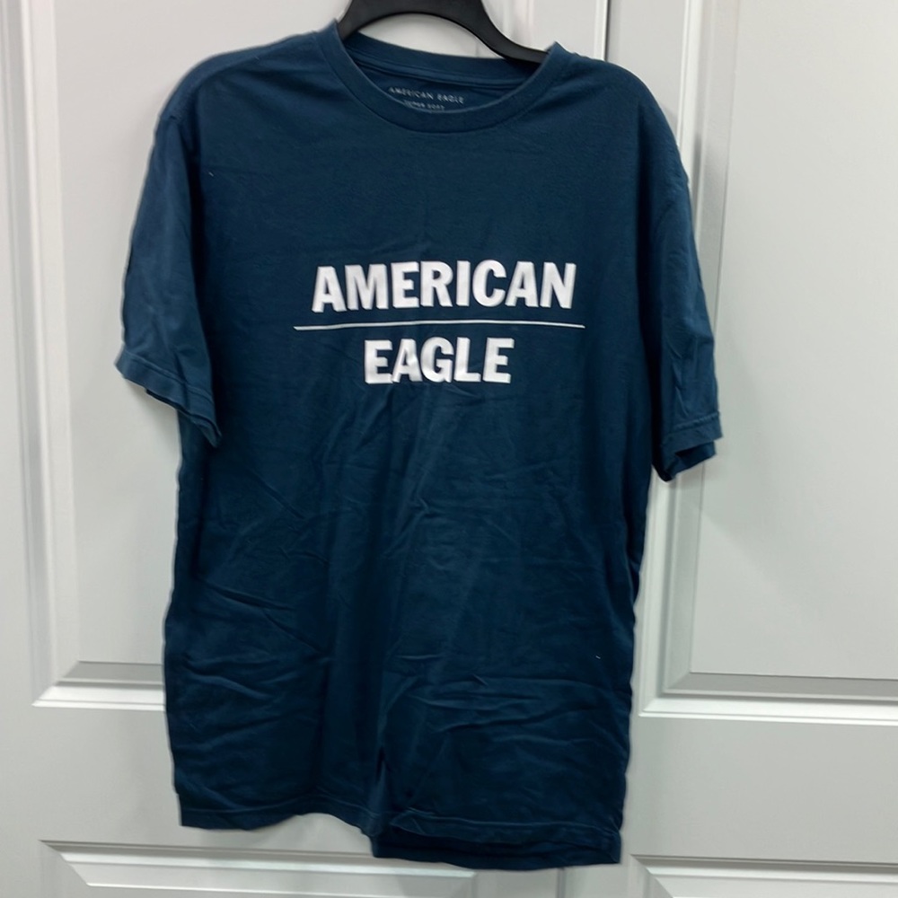 Like New Condition - Men’s American Eagle Tee